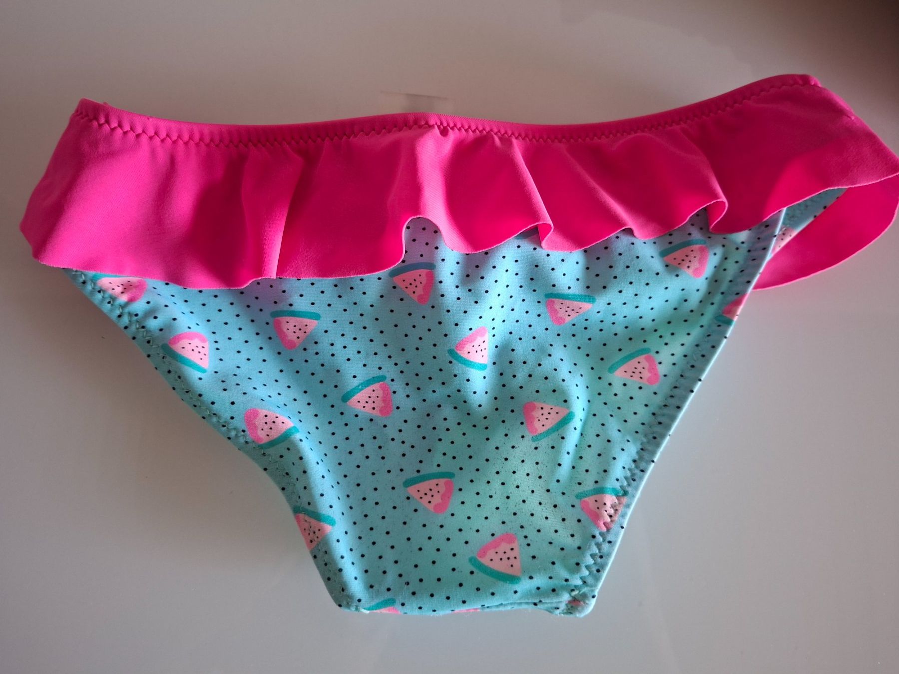 Costumi da bagno & Bikini: Badehose Mädchen Gr. 5 Power Flower Wassermelonenmuster – Usato da Erlinsbach venduto da pfunky 1