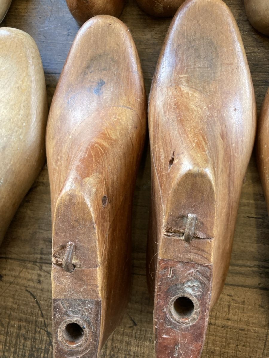 Articoli in legno: Holz Schuhleisten 8 Paare – Usato da Zürich venduto da Mueschelmau 2