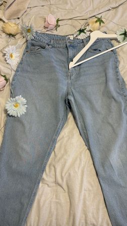 Jean bleu clair coupe droite, taille 46, H&M