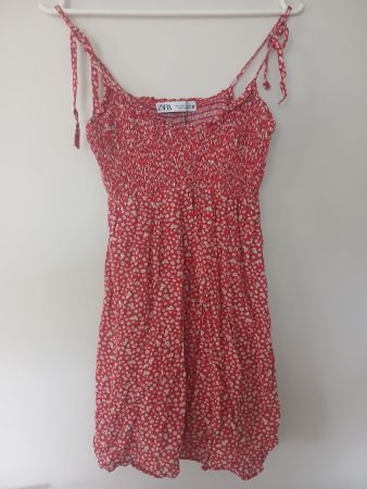 Rotes Sommerkleid von Zara, Grösse S