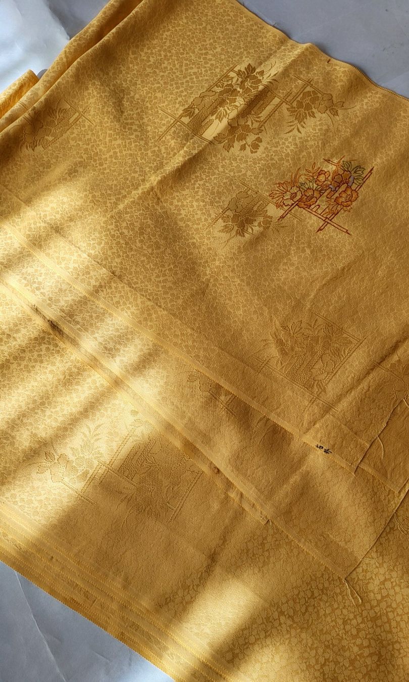 Tessuti: Tissu soie jaune – Nuovo (secondo la descrizione) da Fribourg venduto da VictoriaShop7