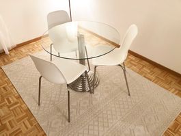 Stuhl weiss von Ikea NP CHF 59.95 - Preis pro Stück