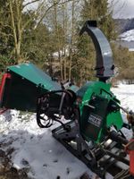 Holzhäcksler 18 cm mit eigenem Oelsystem