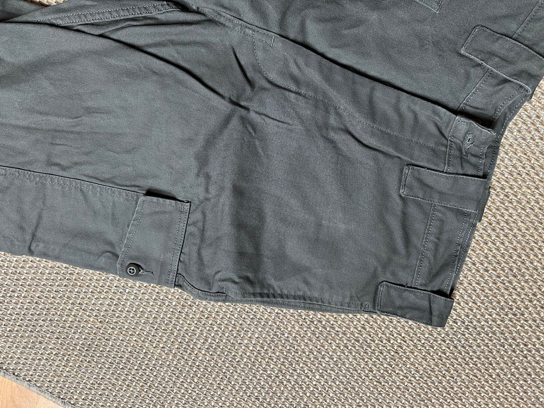Levi's Pantaloni: Levis Skate New Utility Cargohose, dunkelgrau, 32/32, E – Usato da Mettmenstetten venduto da Starbright2 7