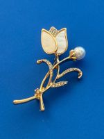 Luxus Elegante  Brosche mit Kunstperlen Farbe: Gold