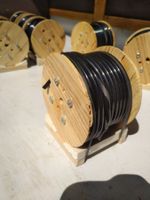 1:14 Bobine mit 10m * 4mm Hydraulikschlauch beladen