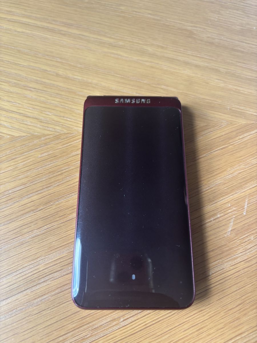 Samsung Telefoni cellulari / Smartphones: Samsung Galaxy Folder 2  4G - mit Touchscreen – Nuovo (secondo la descrizione) da Zürich venduto da Ndzinga 2
