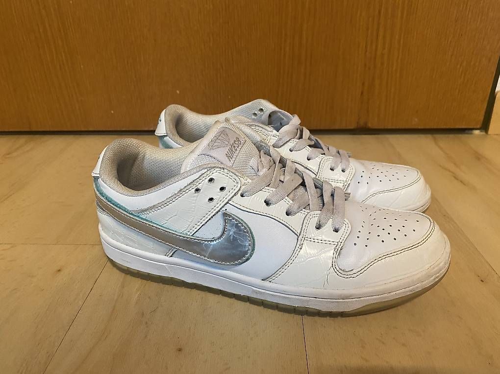 Nike Herrenschuhe: White Nike SB Dunks – Gebraucht aus Spreitenbach von captaincrunch