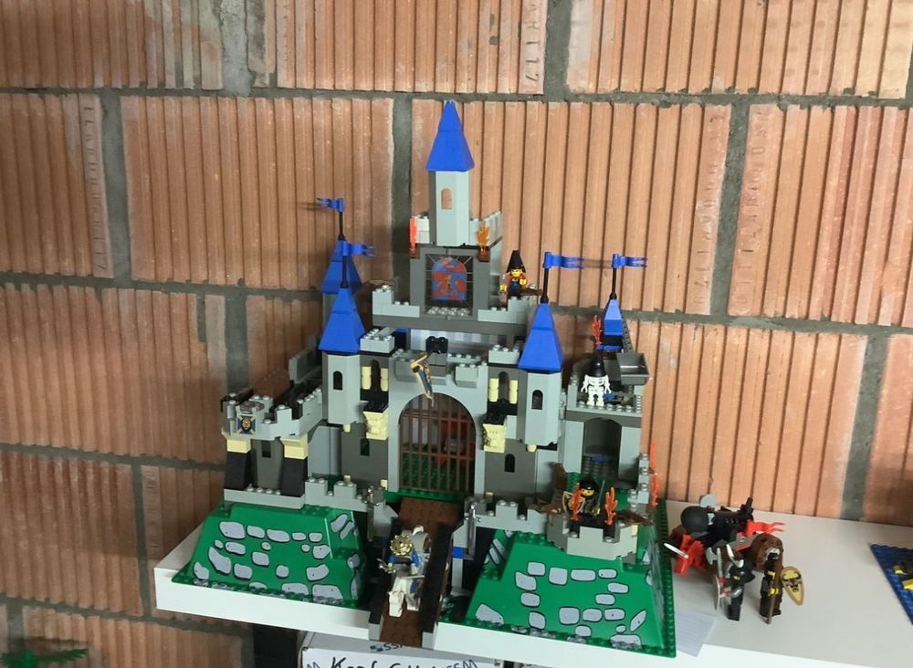 Grosses LEGO Ritterburg mit Figuren & Zubehör 6098 (Gebraucht) in ...