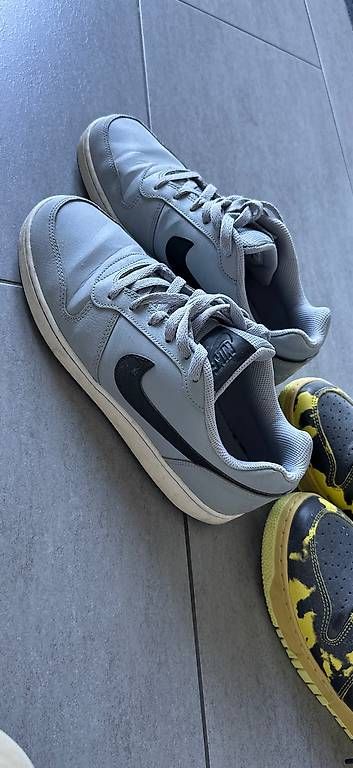 Scarpe da uomo: Gebrauchte nike schuhe. grösse 44.5 – Usato da Altendorf venduto da romancon 1