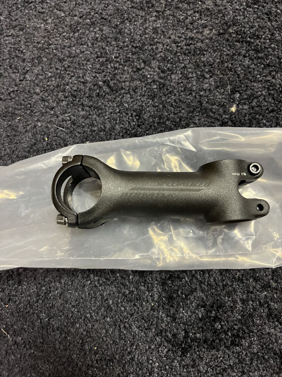 Specialized Pezzi di ricambio: Specialized Vorbau 100mm Alu – Nuovo (secondo la descrizione) da Hunzenschwil venduto da sputnik26