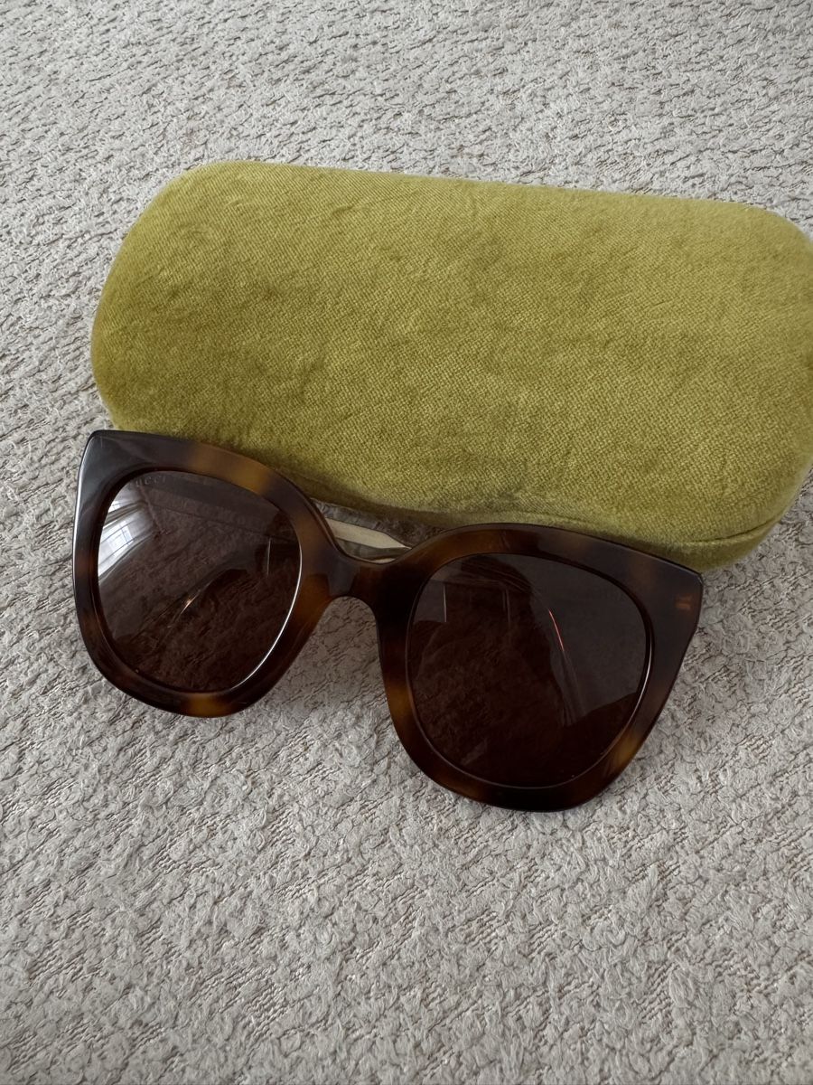 Gucci Brillen & Gläser: Exklusive Gucci Sonnenbrille in Hornoptik – Neu (gemäss Beschreibung) aus Wallisellen von LunaUnica