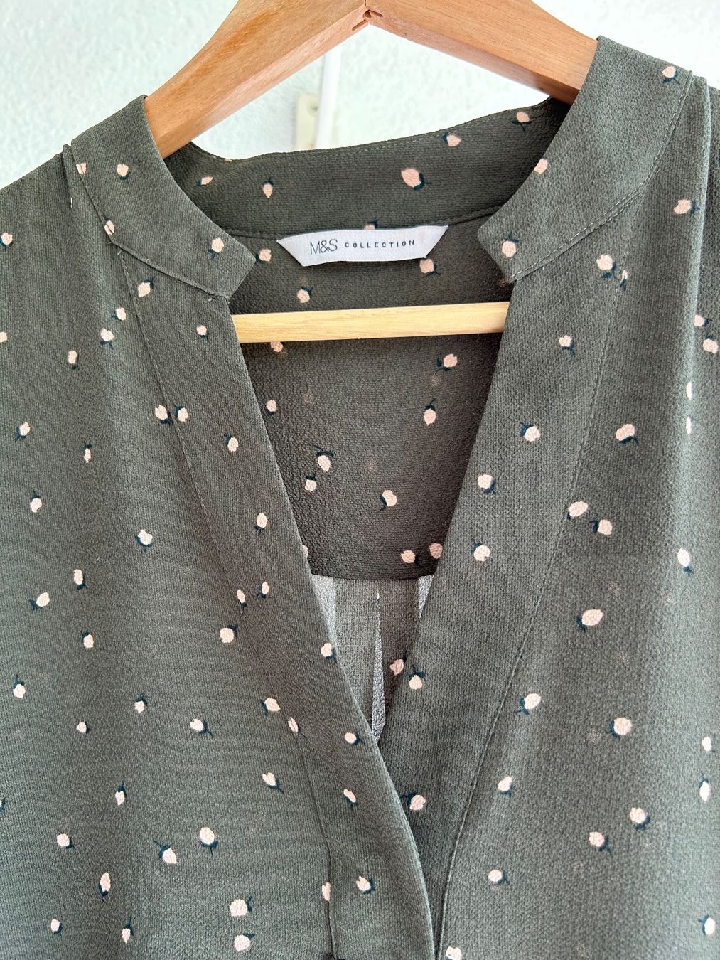 Top: New elegant green colour top – Nuovo (secondo la descrizione) da Zug venduto da luc_8rvs 7