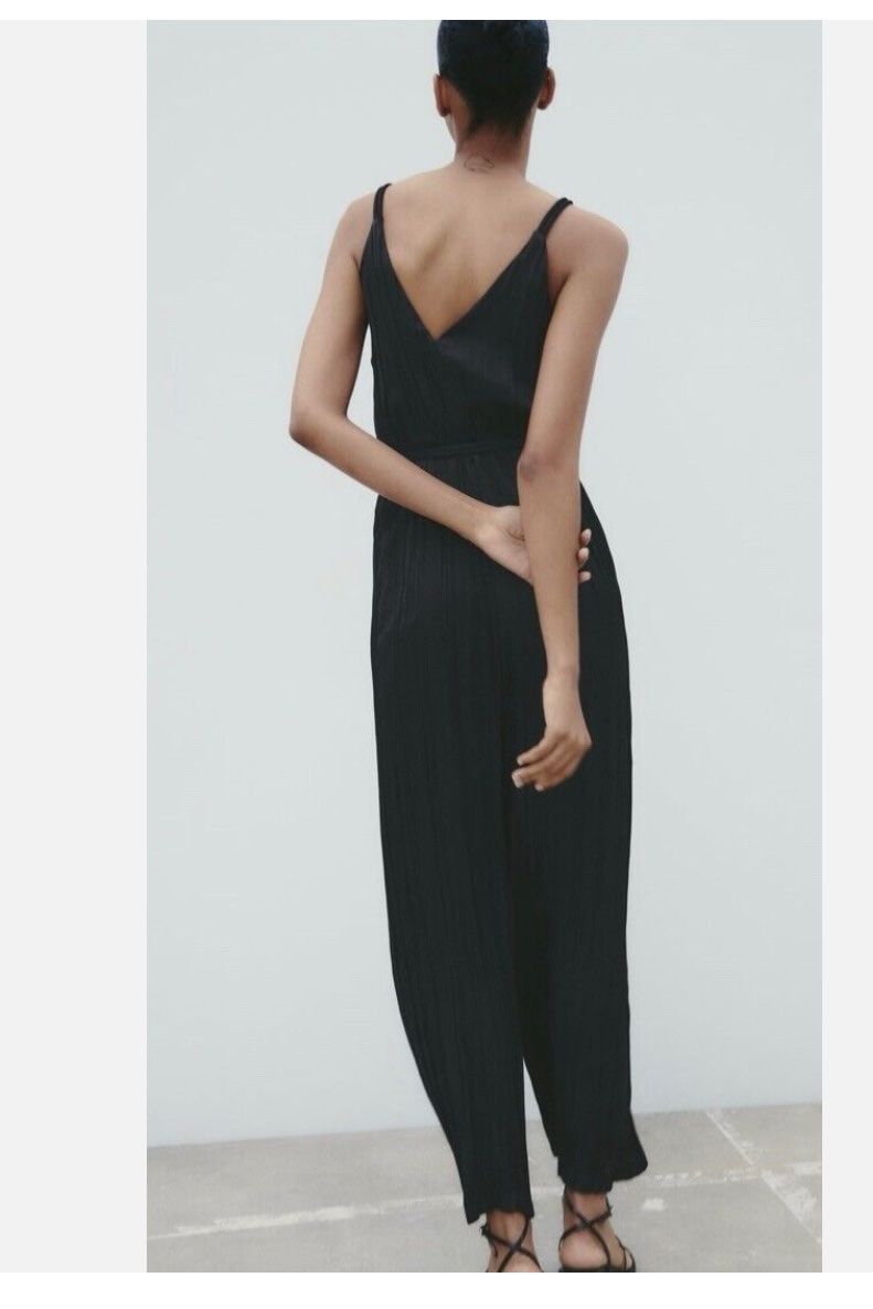 Zara Tute: Zara onesie – Nuovo e nell'imballaggio originale da Opfikon venduto da til_t7ww 5