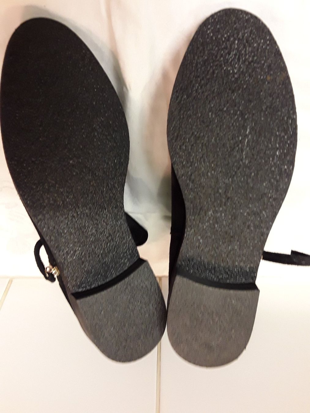 H&M Scarpe da donna: Schwarze neue gefütterte Halbstiefel – Nuovo (secondo la descrizione) da Zürich venduto da Jesse2013 3