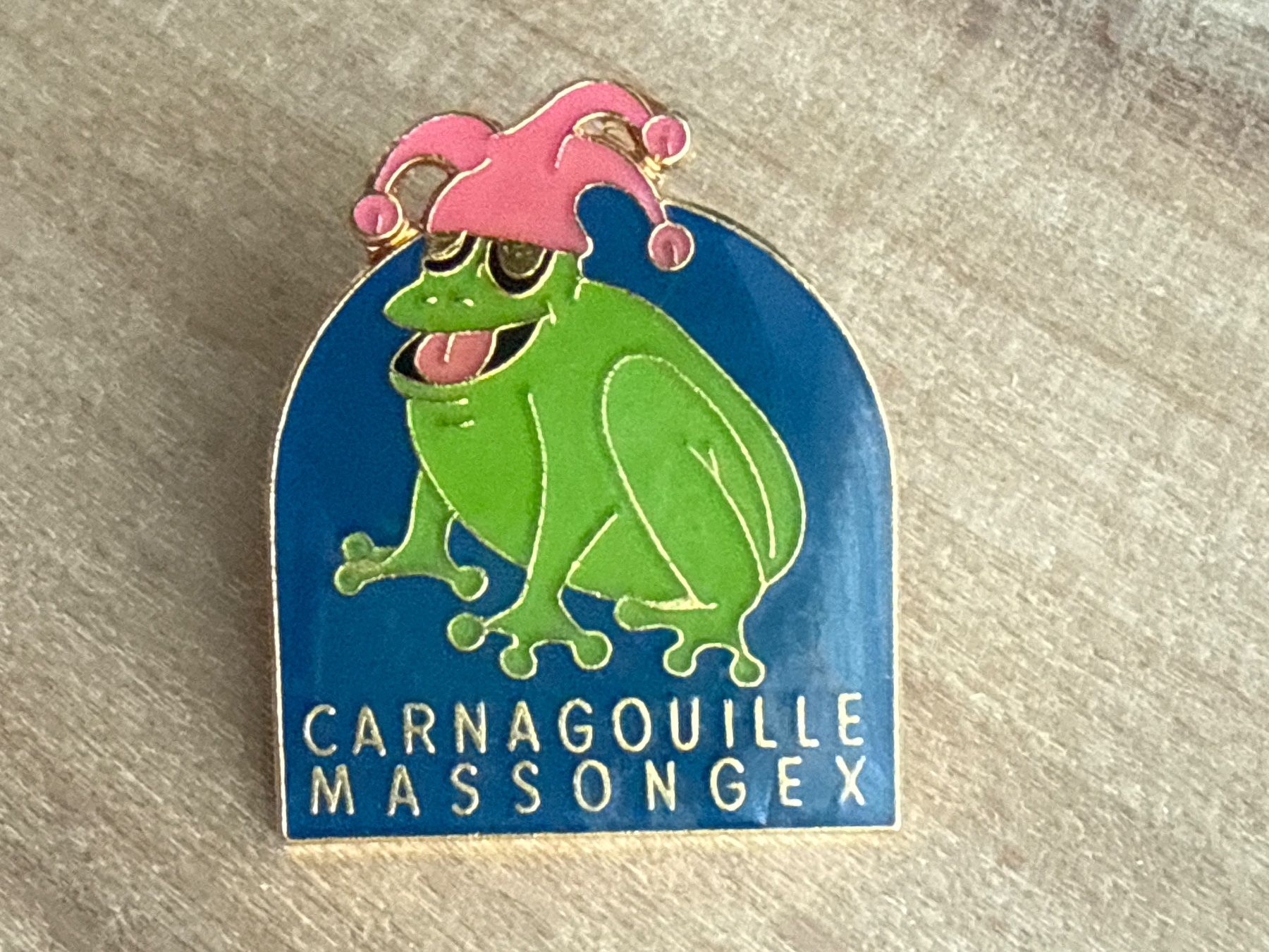 Plaquettes & Badges: Pin CARNAGOUILLE MASSONGEX – D'occasion à Glattbrugg par Schweigmatt