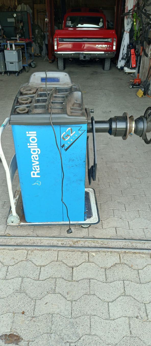 Toutes les machines: Auswuchtmaschine – Défectueux à Dürnten par Camaro8