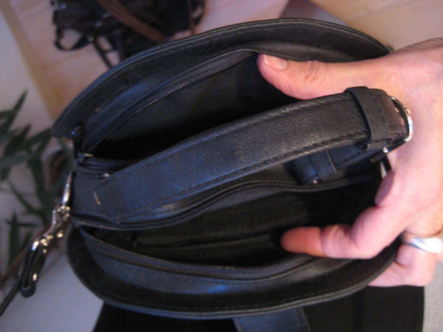 Sacs femmes: Sac à bandoulière – Neuf (Voir description) à Delémont par marryb 4