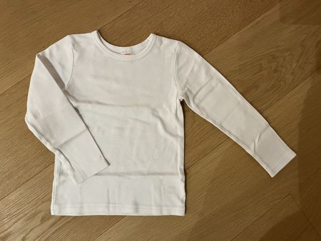 White long sleeve thermal shirt, size 110/116