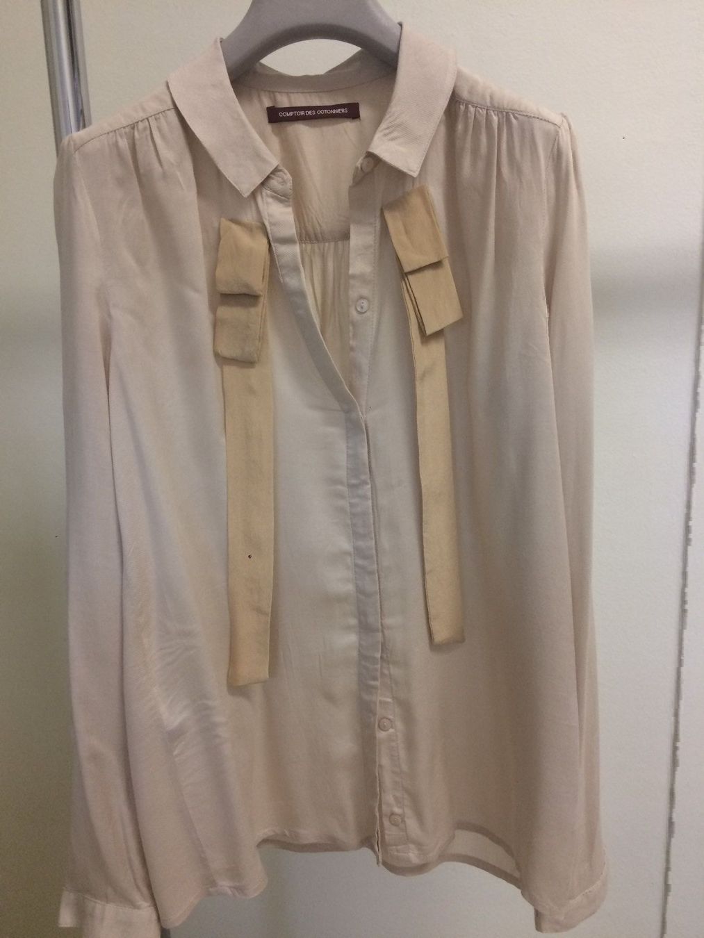 Blusen: Blouse Comptoir des cotoniers beige CH34 – Gebraucht aus Satigny von Helene2014 1
