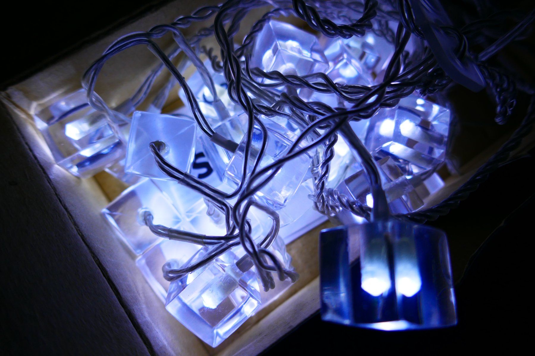 Migros Ghirlande e barre luminose: Lichterkette Eiswürfel LED – Nuovo (secondo la descrizione) da Tegerfelden venduto da X-Truck 5