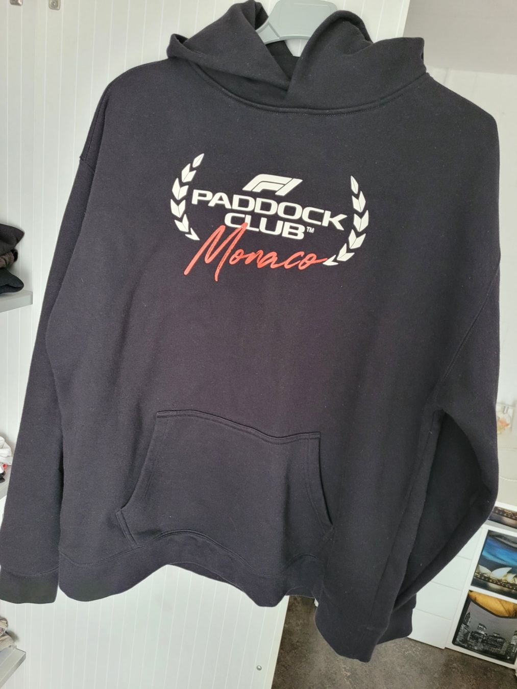 Pullover & Sweatshirts: Kapuzenpullover – Gebraucht aus Zürich von Saxer1900