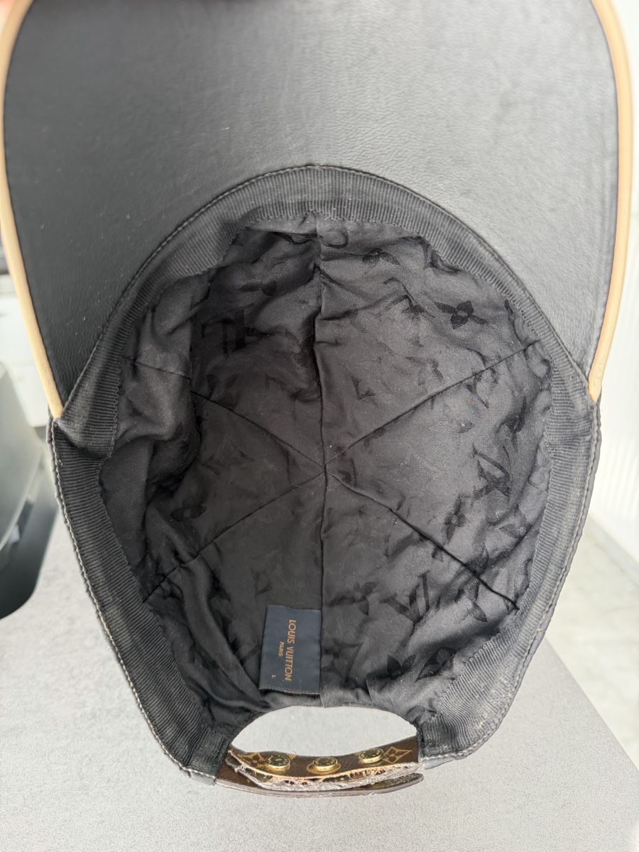 Louis Vuitton Sonstige Kleidung & Accessoires: Louis Vuitton Cap schwarz braun mit Monogram Muster – Gebraucht aus Sierre von Nessii 3