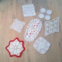 7x Spitze Deckchen Set 