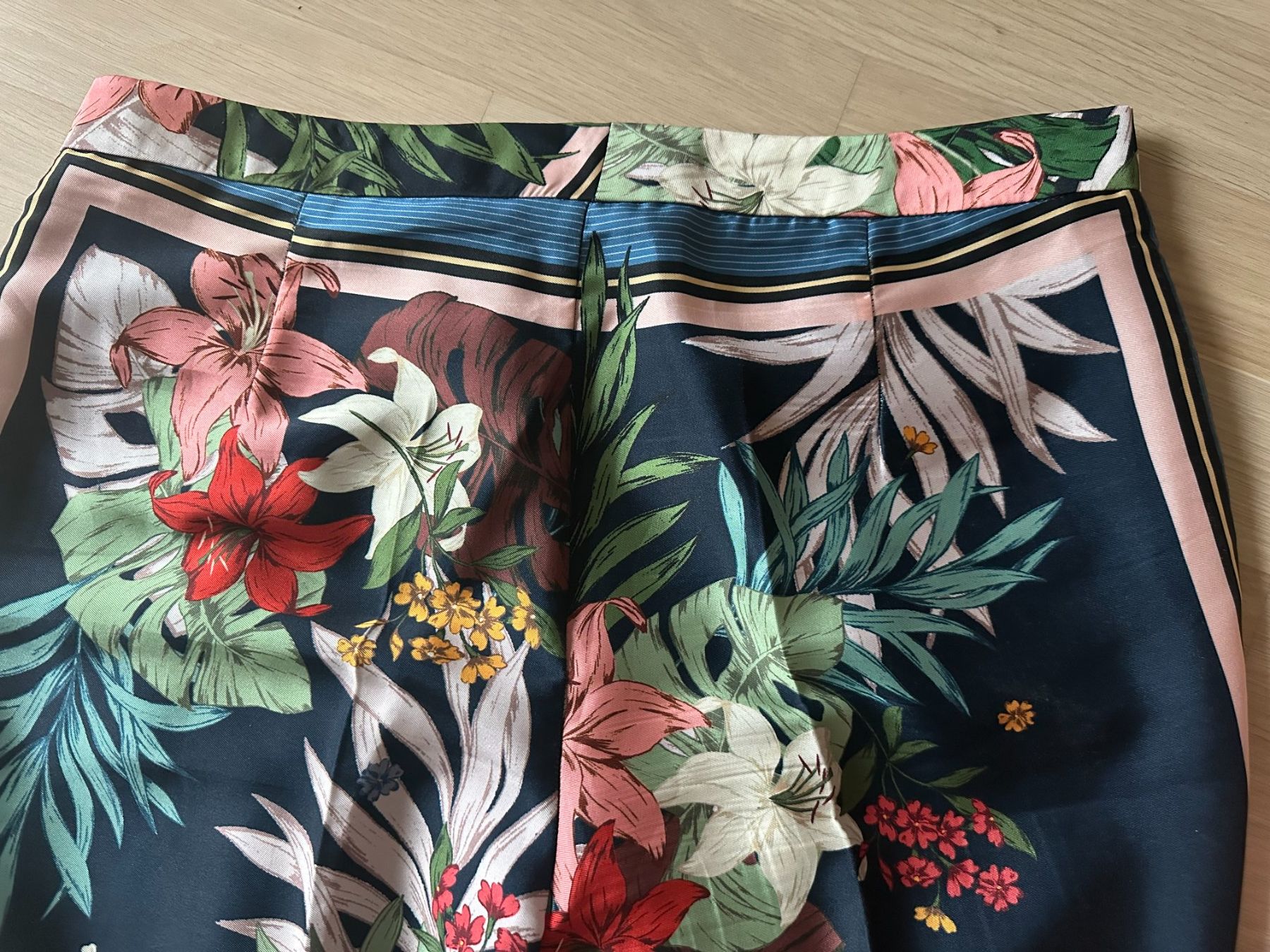 Zara Pantaloni: ZARA BASIC - Hose mit Bügelfalte - Gr. M - TOP – Usato da Dübendorf venduto da san_tt6m 4