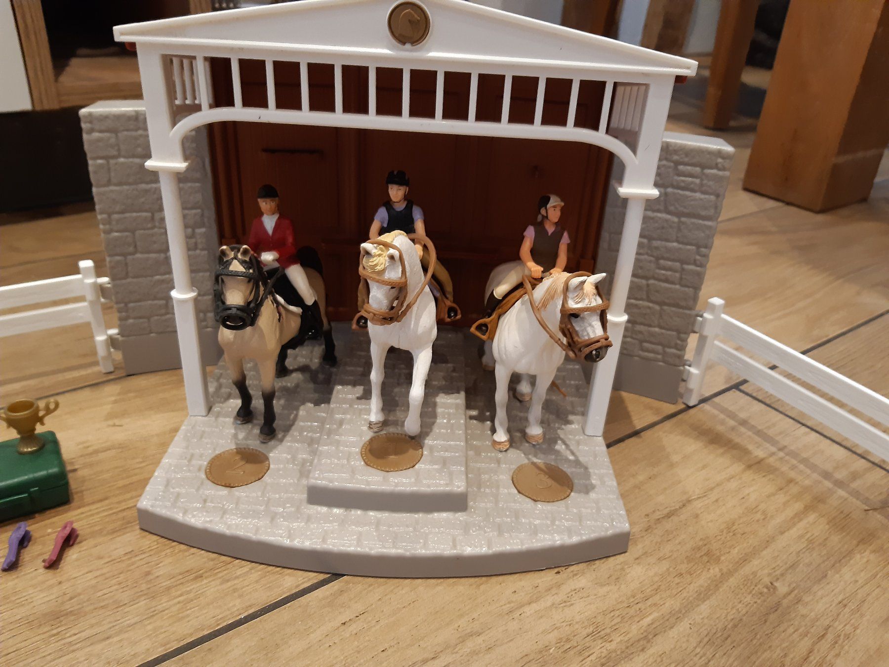 Schleich Giocattoli: Schleich Turnierplatz – Usato da Waldkirch venduto da Parry01 1