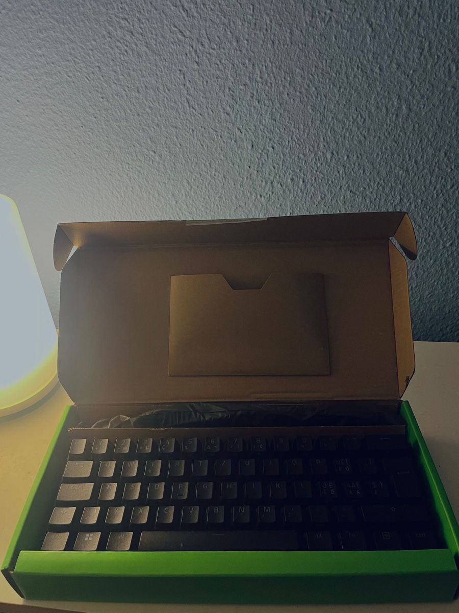 Razer Tastaturen: Razer Hunstman Mini – Neu (gemäss Beschreibung) aus Volketswil von Peony123 2