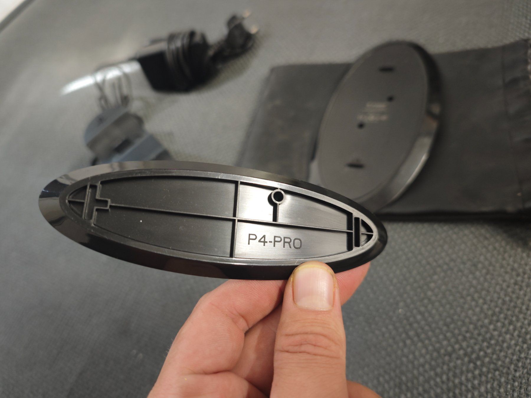 Sony Console: Chargeur Manette PS4 Sony + Support vertical PS4 Pro – Usato da VETROZ venduto da Bimmer_CH 3