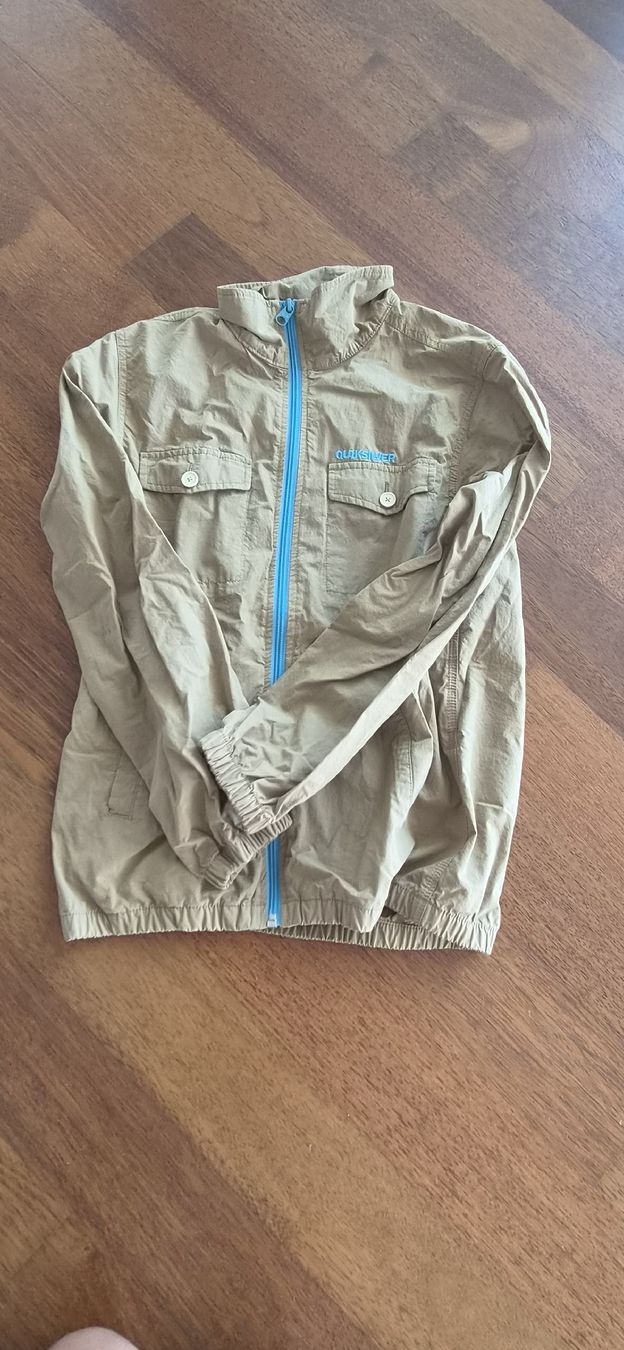 Quiksilver Jacken & Mäntel: Leichte Jacke von QuickSilver – Gebraucht aus Horw von san_y6x6