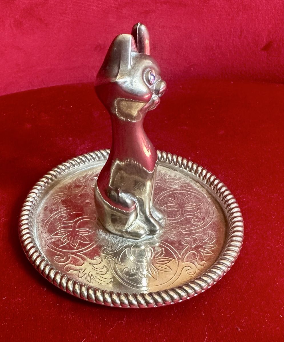 Statuette: Schmuckhalter Katze mit blauem Stein und Tablett versilbert – Usato da Zürich venduto da c_d_r 4