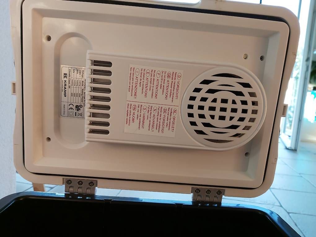 Réfrigérateurs et refroidissement: Kramp Kühl.- oder Heizbox 12 V oder 230V – D'occasion à Stalden (Sarnen) par chr_s5xx 1