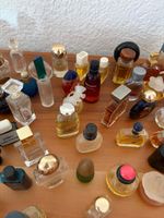 55 Mini Parfums 30 mit Inhalt, 25 leere