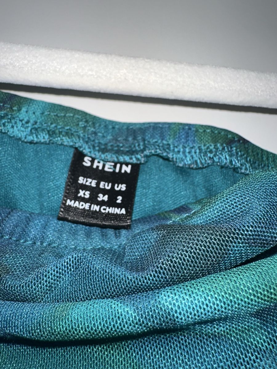 Shein Robes: Shein Maxikleid blau/grün – D'occasion à Pratteln par sia_uk27 3
