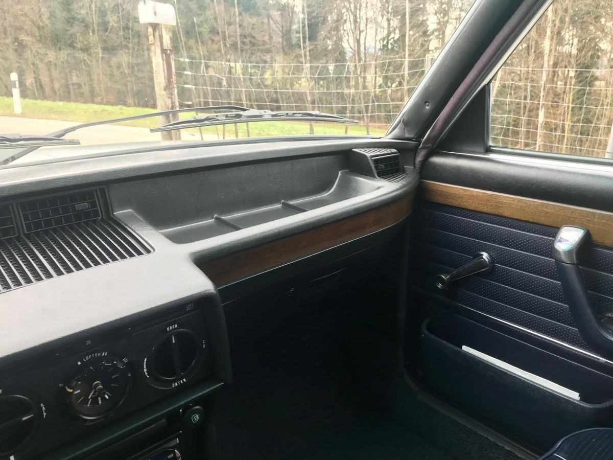 BMW Automobili: BMW 528i Oldtimer, Top Zustand, Veteran – Usato da Neschwil venduto da Luna19610 6