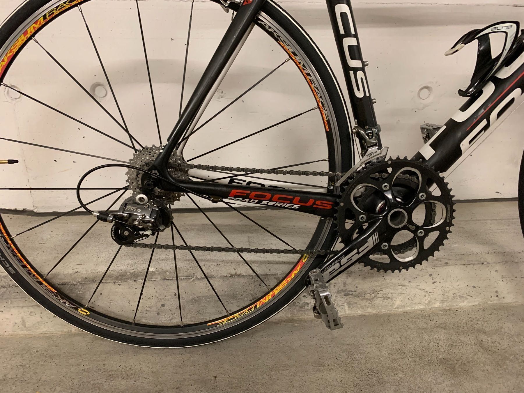 Biciclette: Carbon Rennrad Focus – Usato da Zürich venduto da divertimento4 7