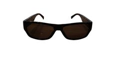 Moderne Calvin Klein Sonnenbrille mit integriertem USB