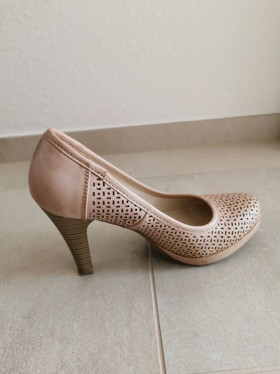 Scarpe da donna: Beige Schuhe – Nuovo (secondo la descrizione) da Münchenstein venduto da Furki22 3
