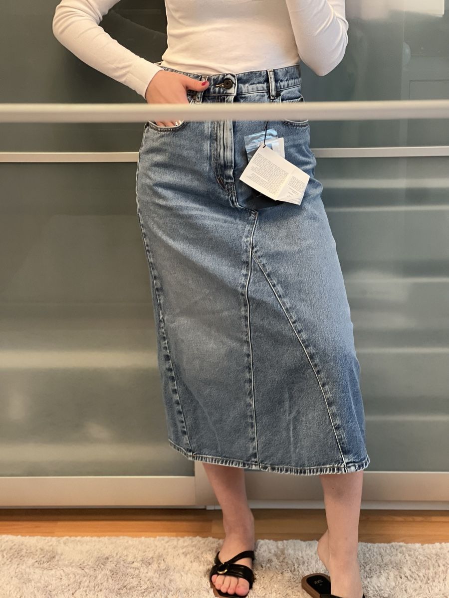Max Mara Röcke: WEEKEND MAX MARA Denimrock – Neu und originalverpackt aus Sattel von Zlata1 1