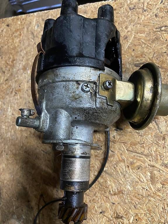 Motori: Zündverteiler Slant six motor – Usato da Ebnat-Kappel venduto da mic_2pwc 1