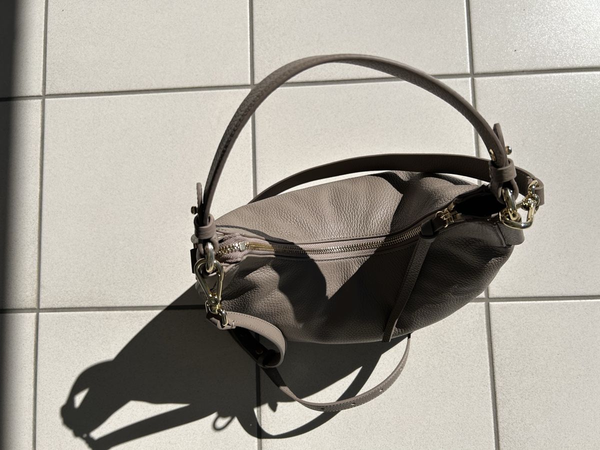 Coccinelle Sacs femmes: Tasche – Neuf (Voir description) à Hünenberg See par Fichten 2
