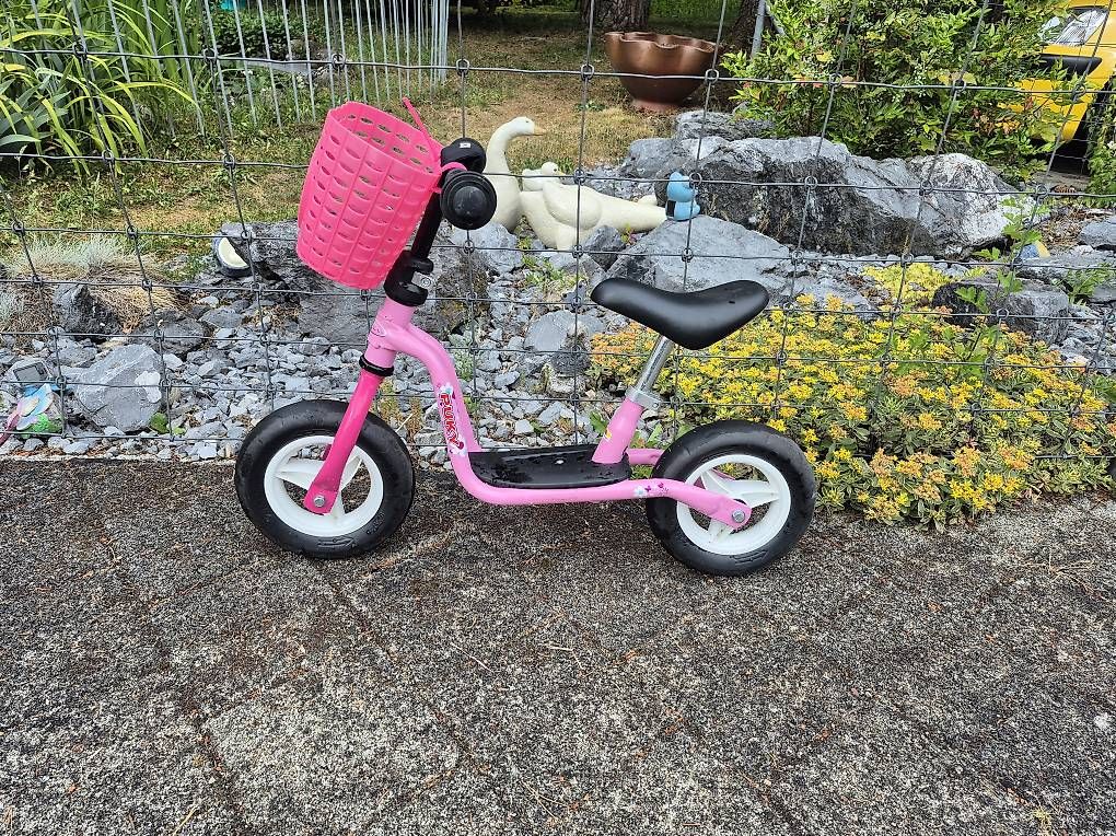 Fahrzeuge für Kinder: Laufrad Puky pink mit Körbli – Gebraucht aus Rorbas von Scania130 3