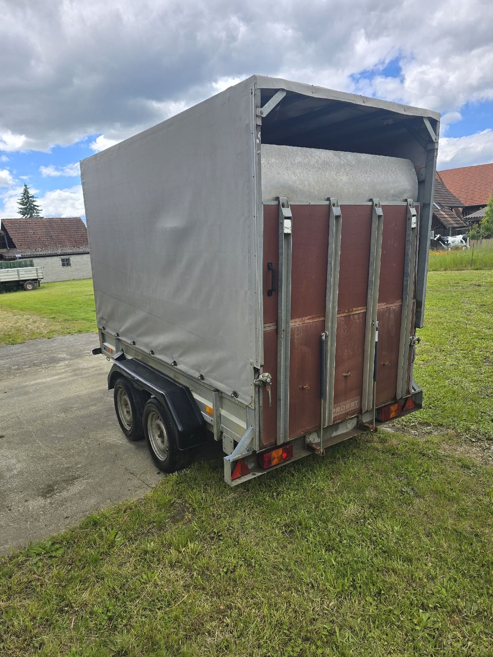 Parti ricambio per rimorchio: Anhänger Humbaur HS 200 mit Verdeck Grau – Usato da Aarberg venduto da 2002stefan 4