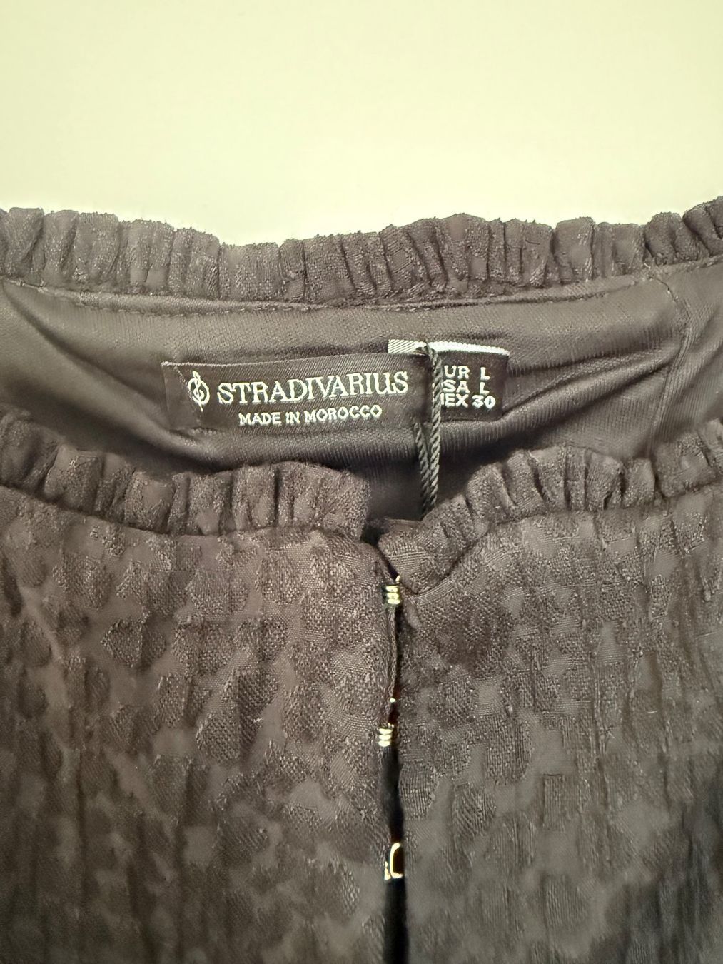 Stradivarius Top: Schwarzes Stradivarius Top, Grösse L – Nuovo e nell'imballaggio originale da St. Gallen venduto da sarah0004 1