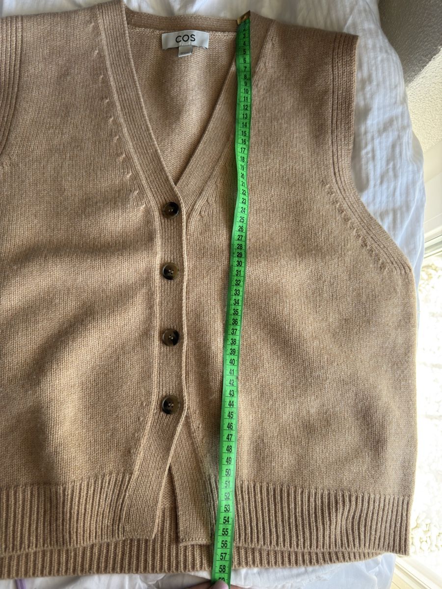 Cos Gilet & Giacche: COS Cashmere-Weste, 70% Wool/ 30% Cashmere - Chic – Nuovo (secondo la descrizione) da Rümlang venduto da vla_9g7d 7