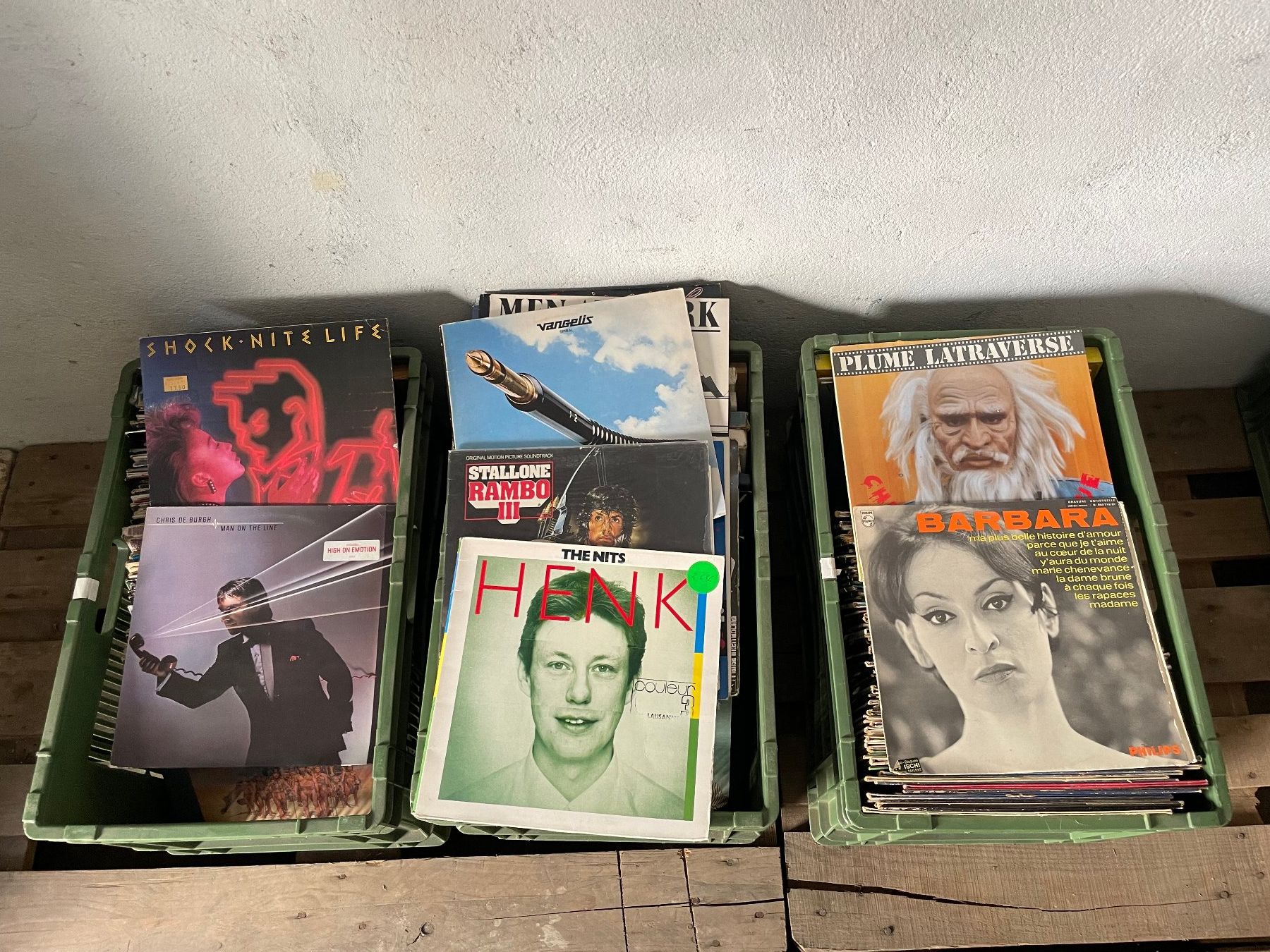 Vinyles: 3 caisses de disques vinyle 33 tours – D'occasion à La Croix (Lutry) par netrajet 6