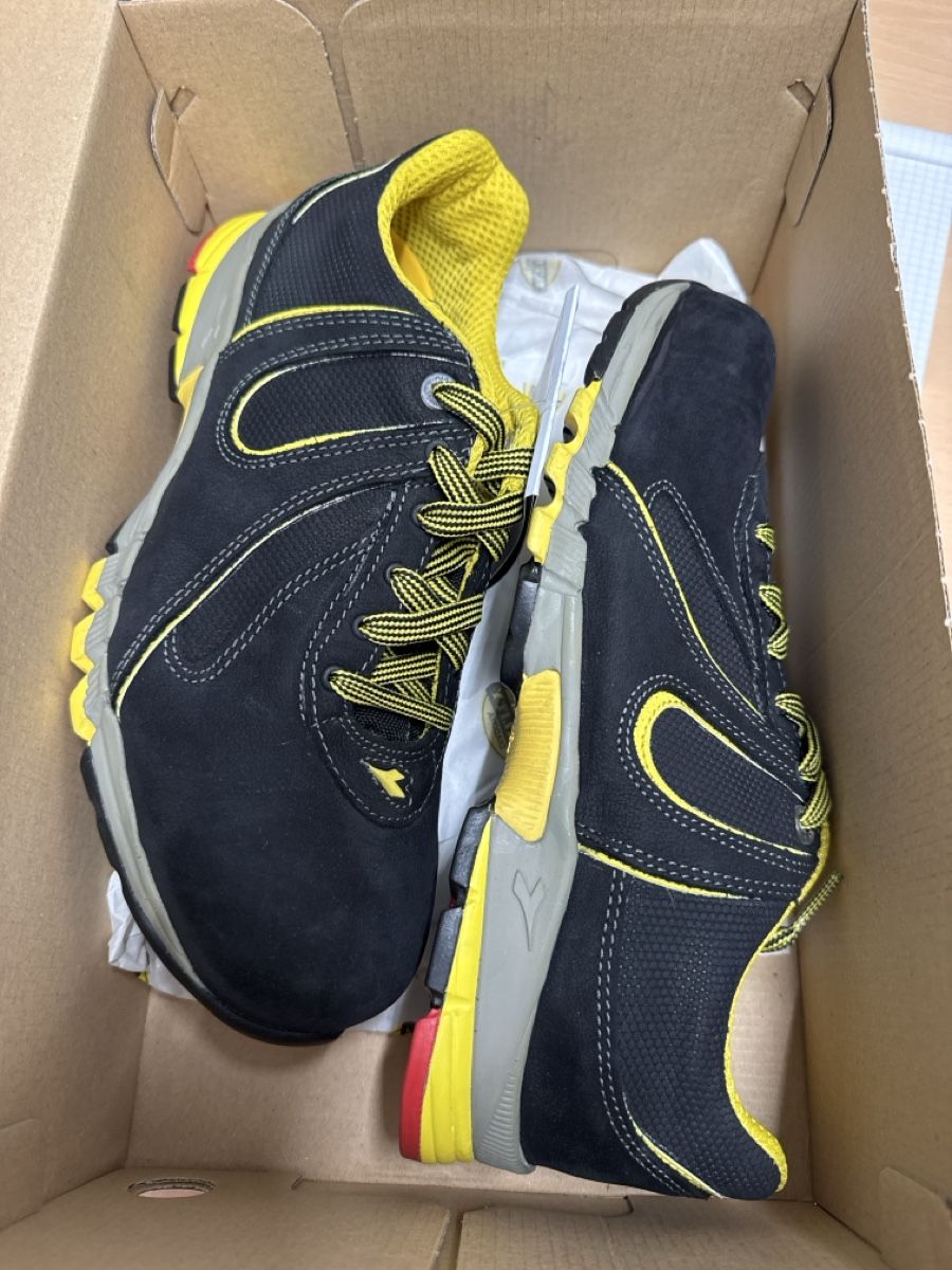 Herrenschuhe: Diadora Sicherheitshalbschuh PRESSING LOW S3 SRC 41 neu – Neu und originalverpackt aus Beckenried von Walti1000 1